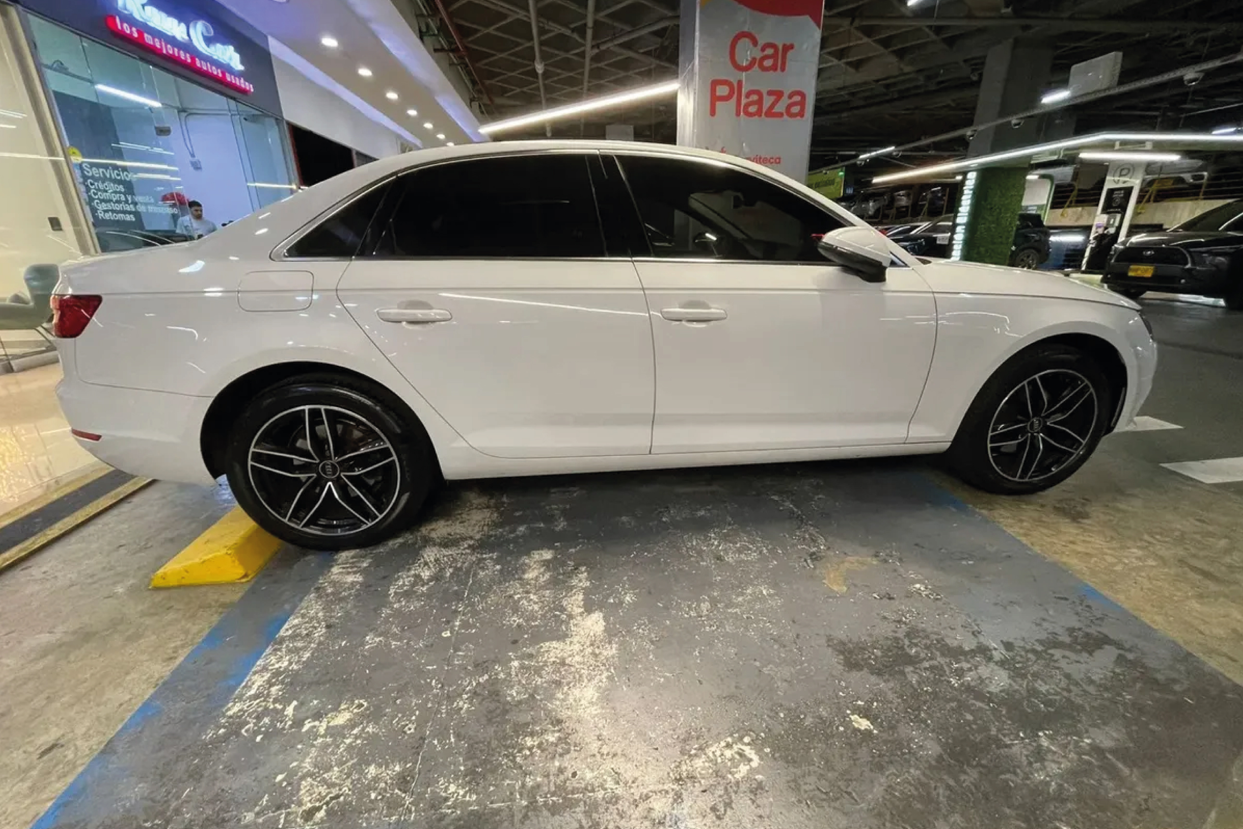 Audi A4 2.0 Tfsi Ambition - Imagen 5